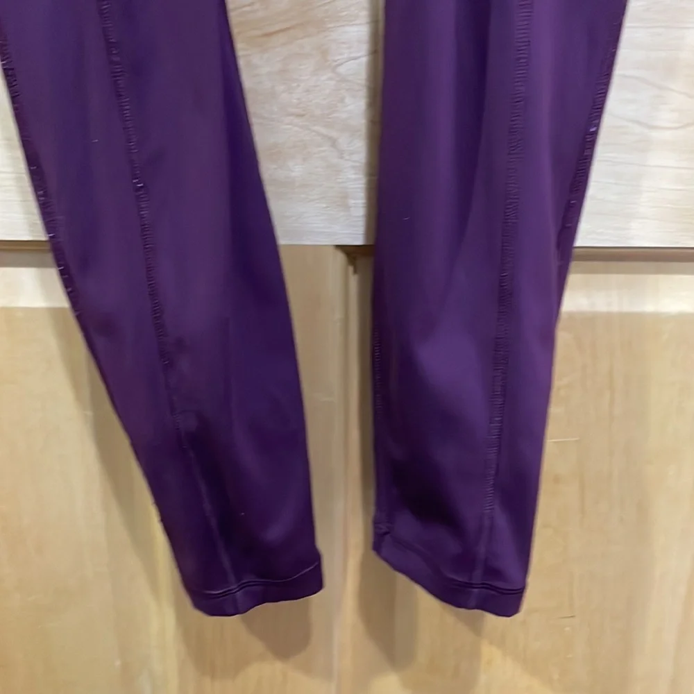 Lululemon burgundy leggings size 4